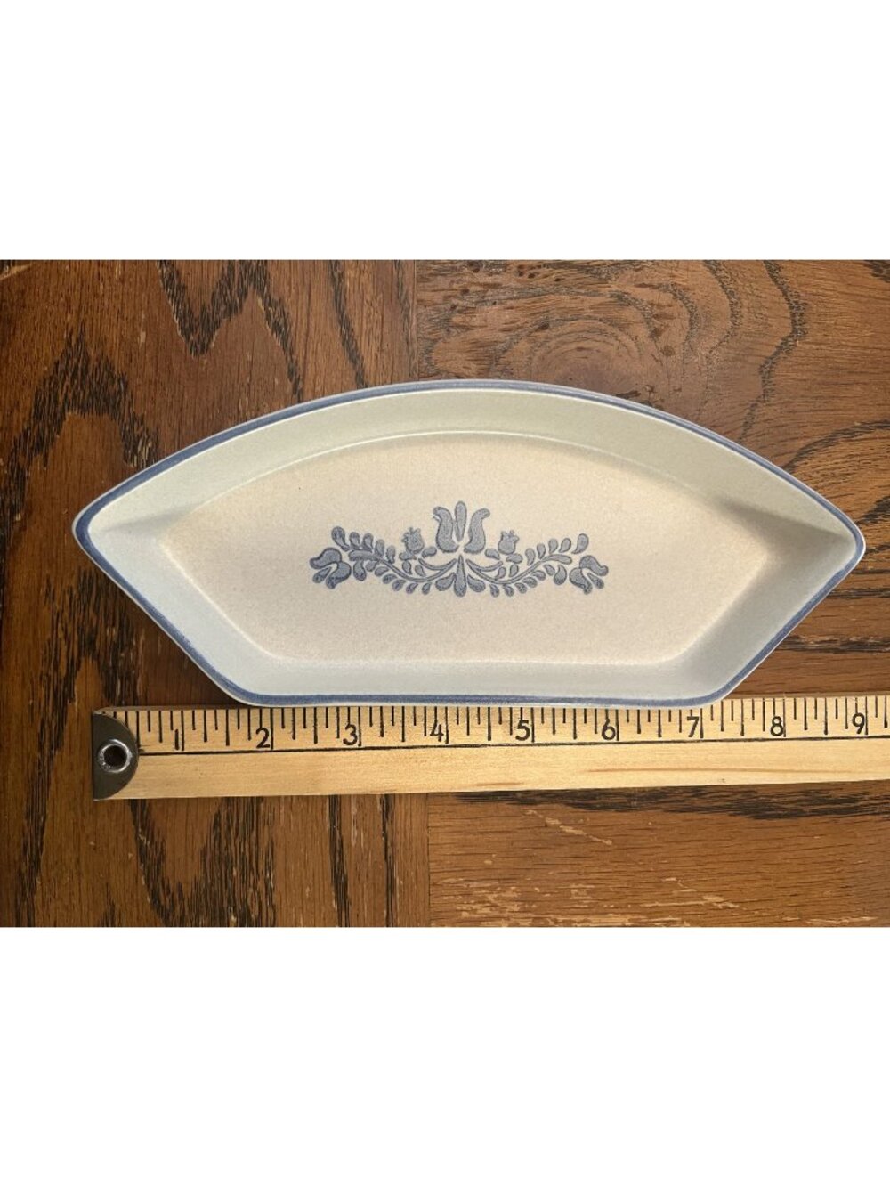 Pfaltzgraff Stoneware "Yorktowne" Divided Serving Dish Insert Retired 2007 8"x3.